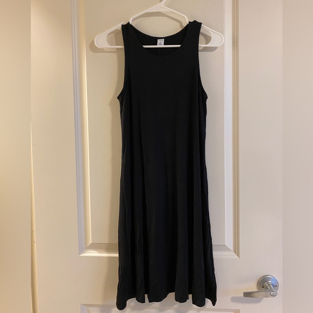 Black sleeveless t-shirt dress